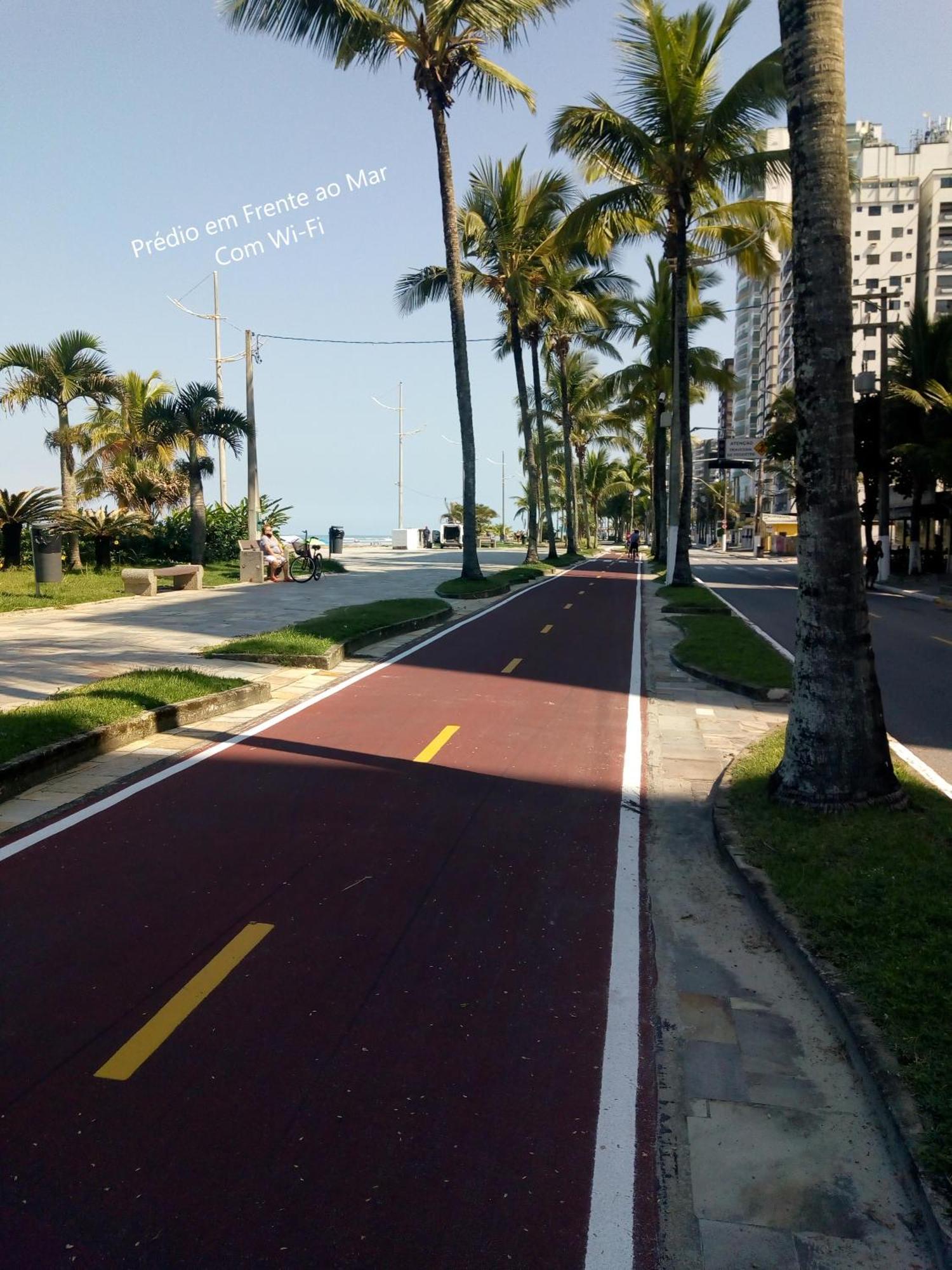 Prédio Em Frente Ao Mar Praia Grande (Santos) Exterior foto