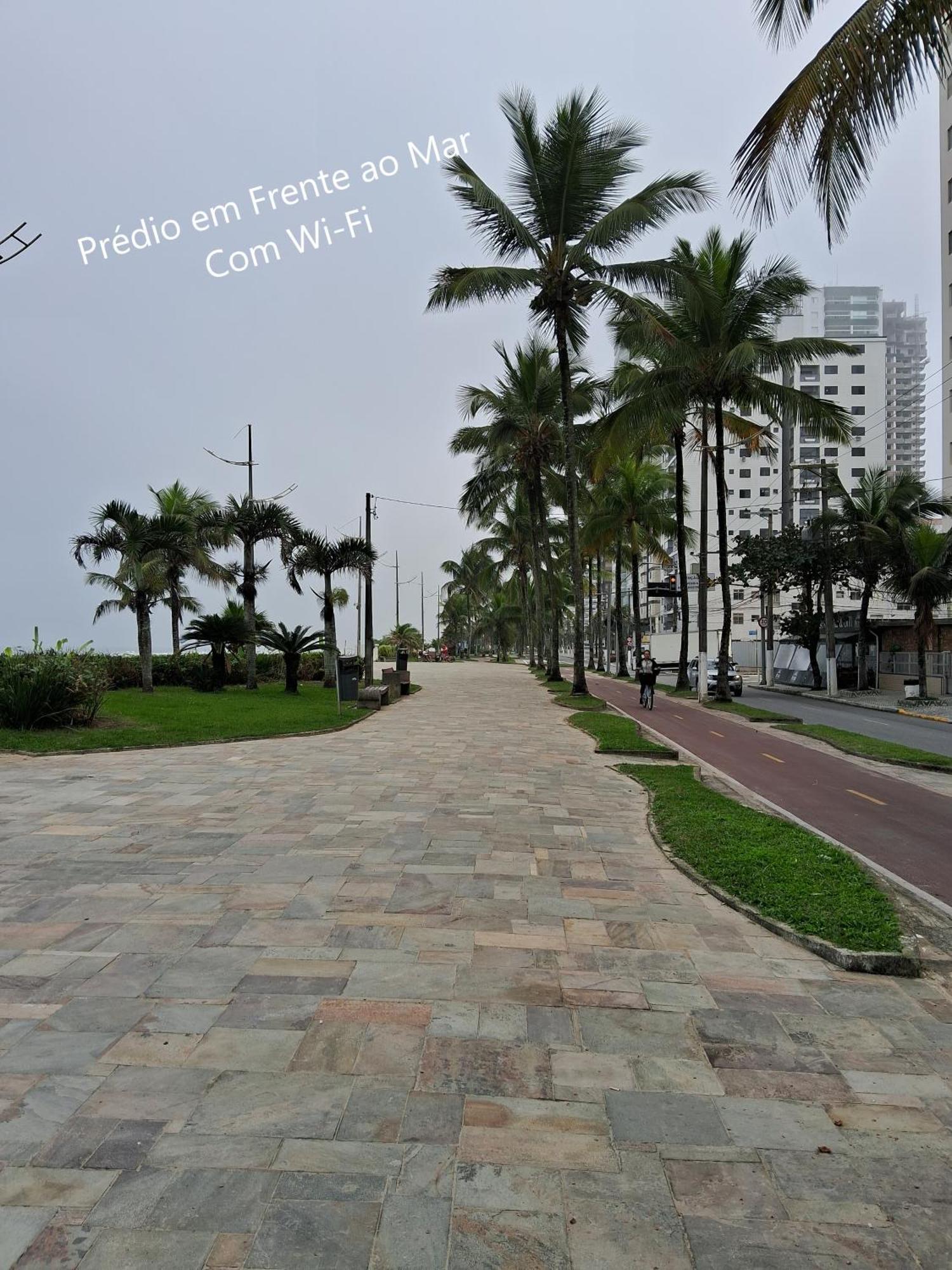 Prédio Em Frente Ao Mar Praia Grande (Santos) Exterior foto