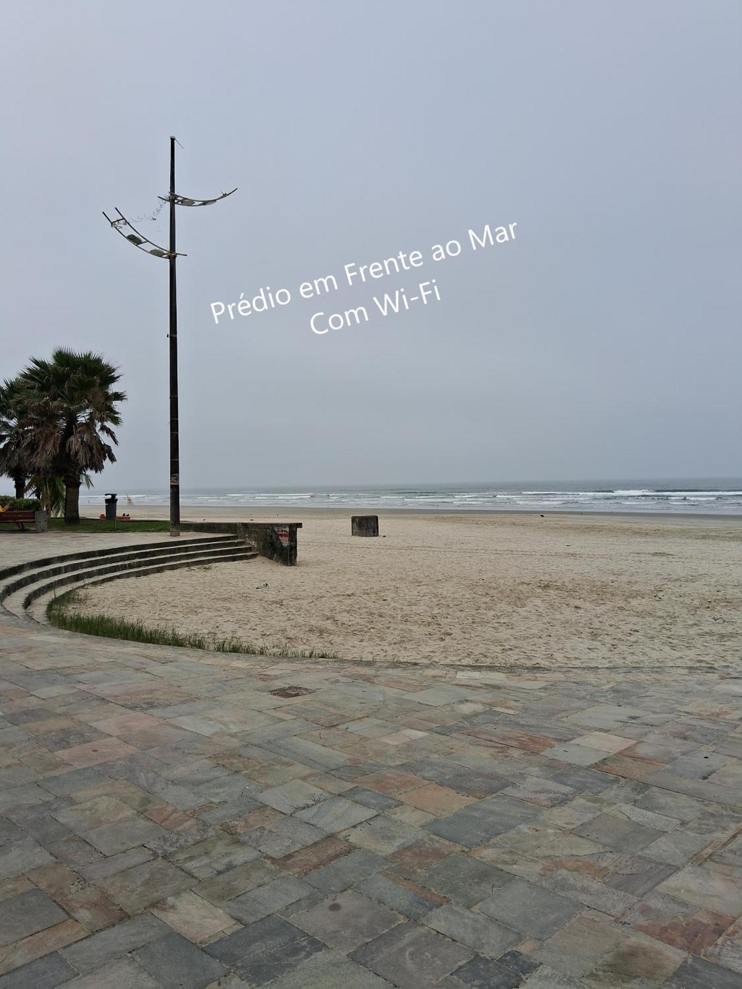 Prédio Em Frente Ao Mar Praia Grande (Santos) Exterior foto